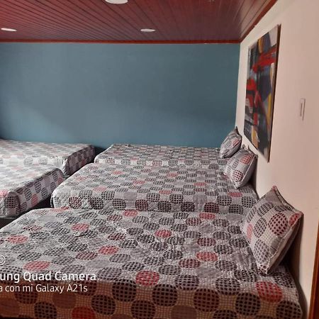 La Parada Del Tren Hostel Bogota Luaran gambar