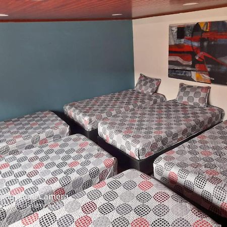La Parada Del Tren Hostel Bogota Luaran gambar
