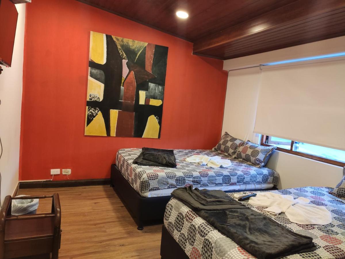 La Parada Del Tren Hostel Bogota Luaran gambar
