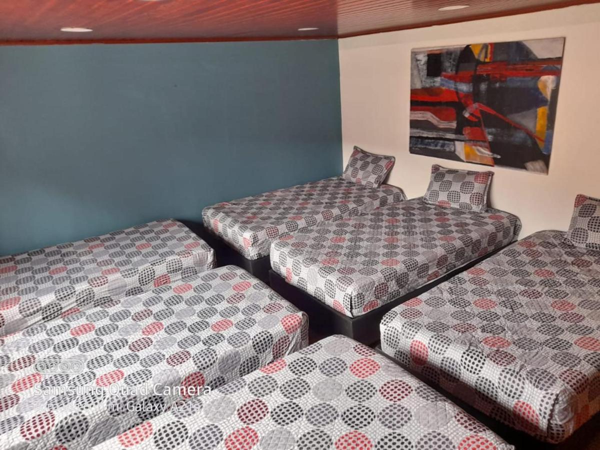 La Parada Del Tren Hostel Bogota Luaran gambar